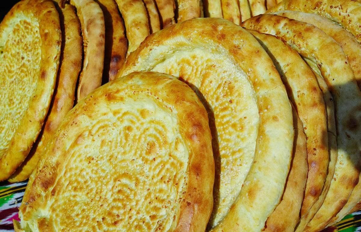 风铃声中，新疆的夜色舞台